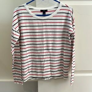 Gap women’s red and blue striped white long sleeve shirt